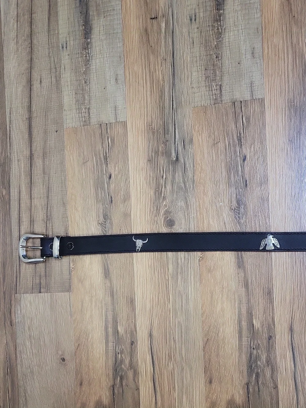 MONTANA SILVERSMITHS Black Leatger Silver Concho Wester Belt. Size 31.5